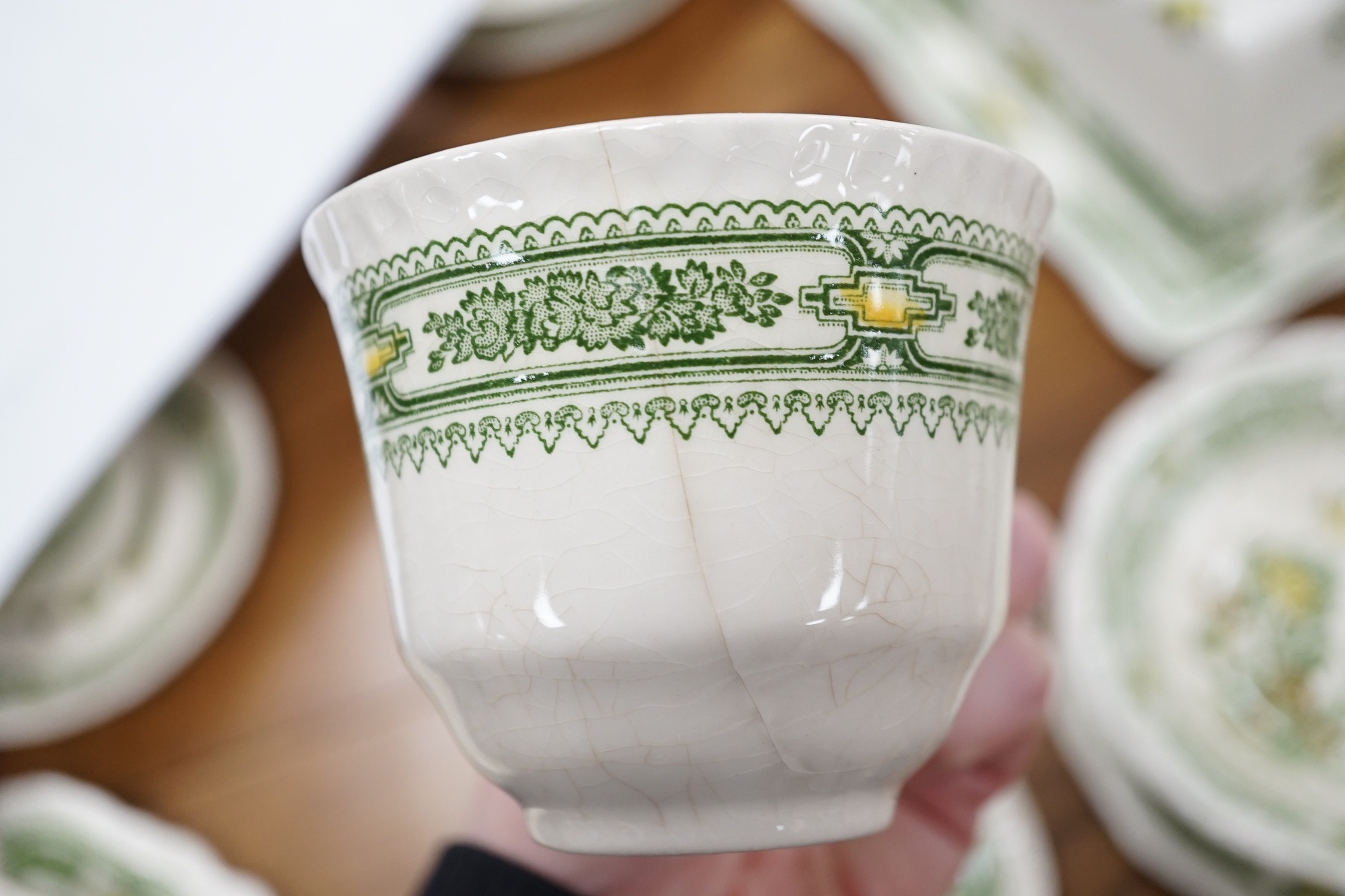 A complete Masons Ironstone Manchu pattern dinner service (settings for twelve persons), comprising twelve dinner plates, twenty-two dessert plates, twelve side plates, twelve soup dishes, twelve bowls, carrying plate, e